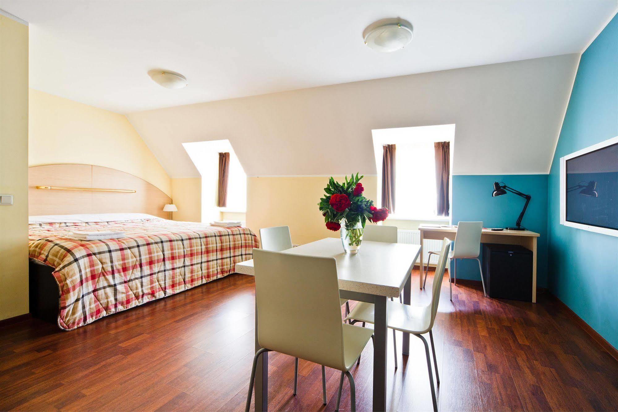 Aparthotel Autosole Рига Экстерьер фото