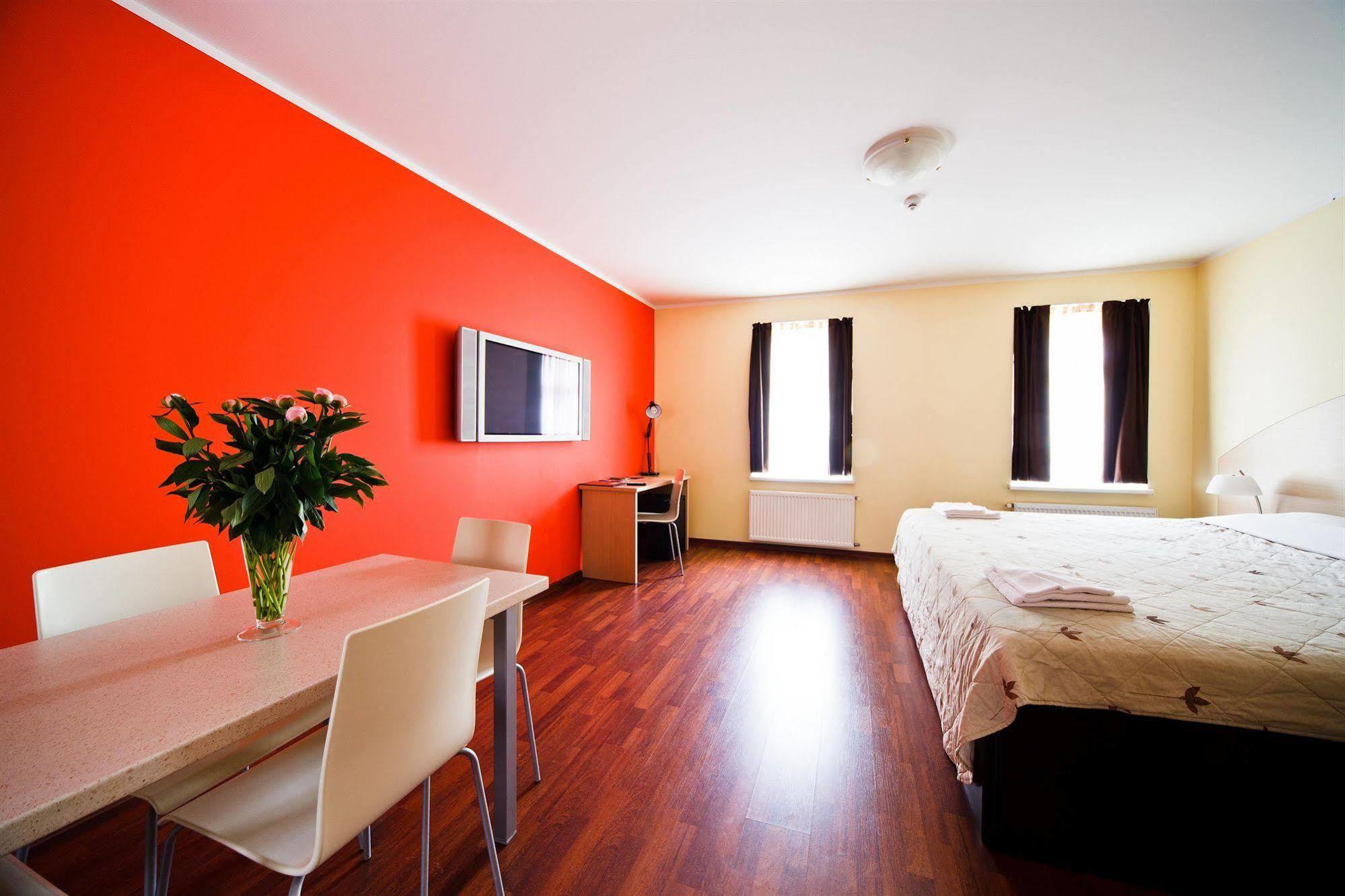 Aparthotel Autosole Рига Экстерьер фото