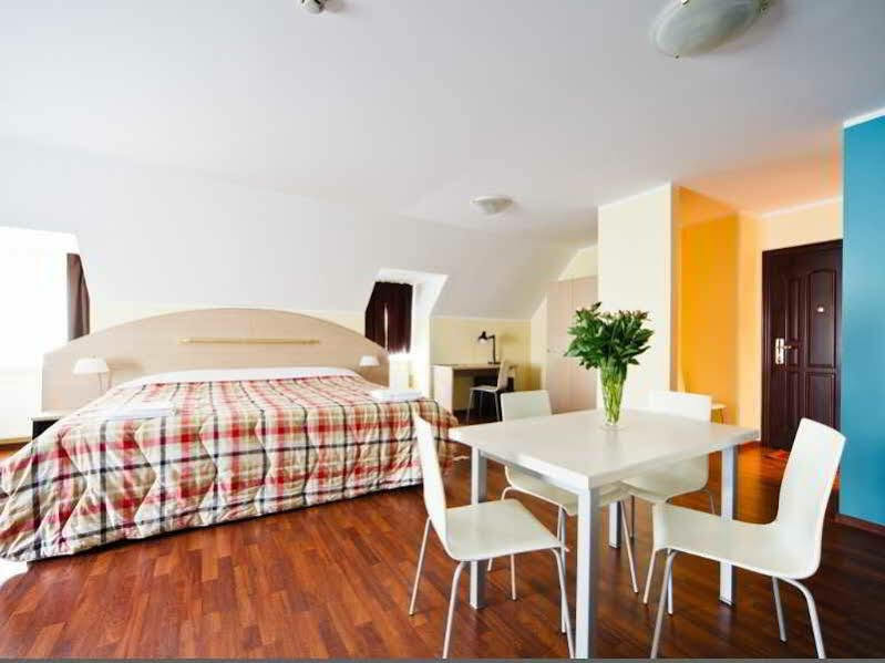 Aparthotel Autosole Рига Экстерьер фото