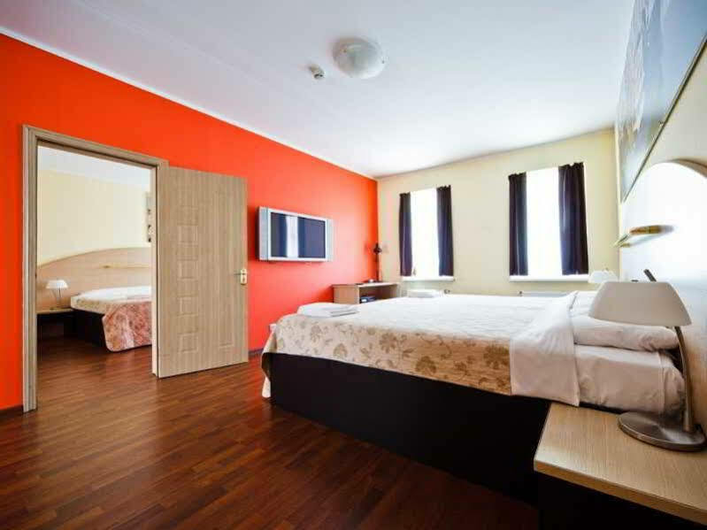 Aparthotel Autosole Рига Экстерьер фото